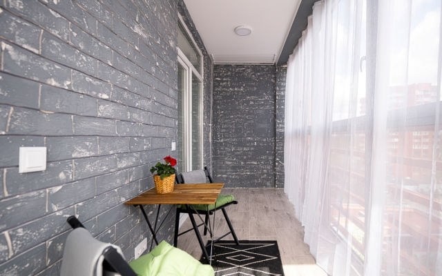 Апартаменты Чёрное дерево 2.0