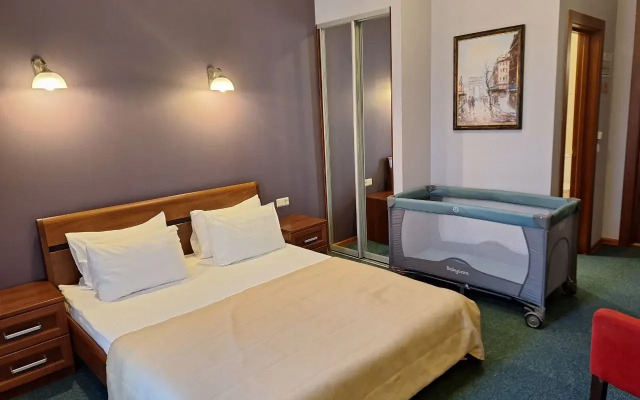 Гостевой дом Соло на набережной реки Мойки 82