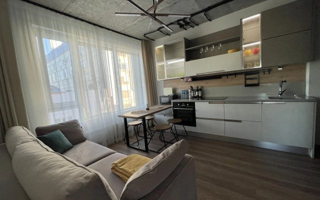 Roskoshnaya Flat