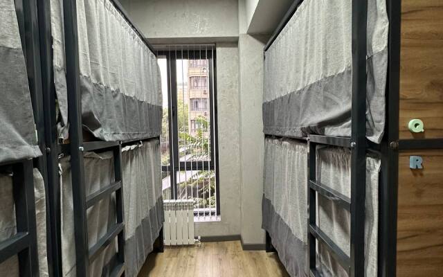 Hostel Izzzi Hostel Bishkek