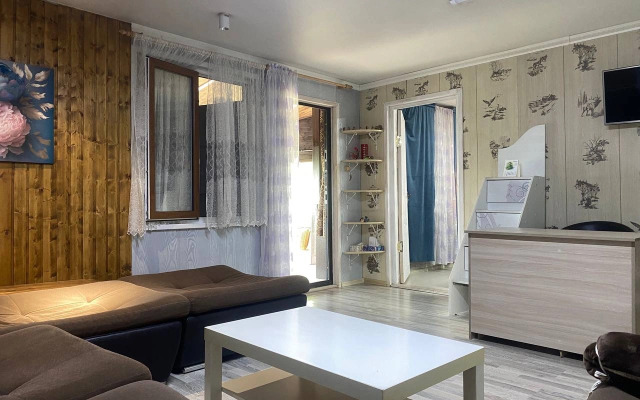 Uyutny Letniy Domik Chalet