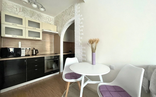 Otlichnaya V Tsentre Noyabryska Flat