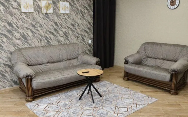 Na ulitse Maksima Gorykogo 20/7 Flat