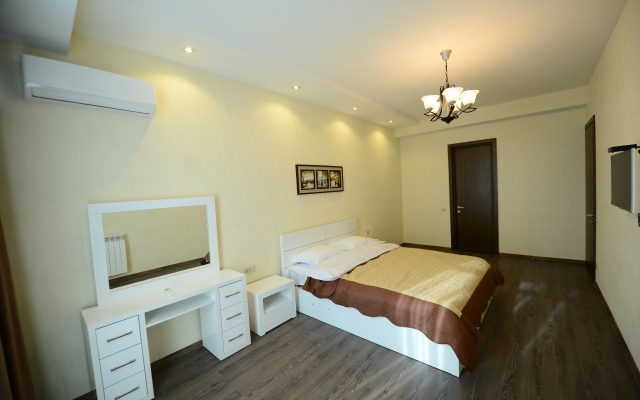 Royal Palace Apart Hotel
