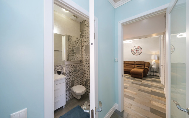 4k Uluchshennye 130m. Pervaya Liniya. 200m do Morya Apartment