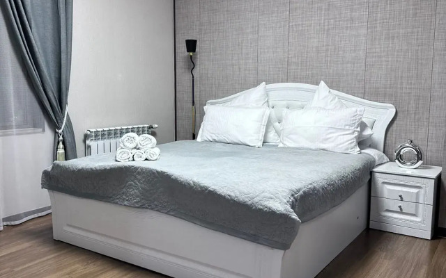 Ryadom s Posol'stvami SShA, OAE, KitayaApartments