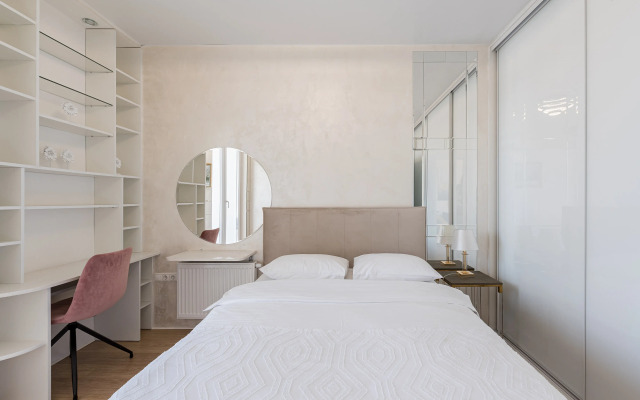 Rumer S Panoramnym Vidom U Dana Moll Apartment