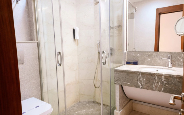 Armis Hotel