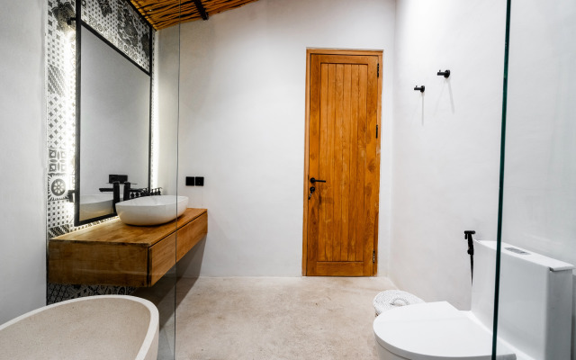 Hijau by EVDEkimi – Charming 2BR Escape with Pool, Outdoor Lounge, Lush Garden – Long Stay Extras Villa