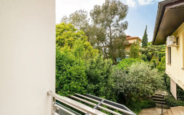 Kasablanka Stilnaya Studiya V Adlere S Basseynom Apartments