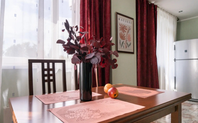 Квартира Просторная евродвушка Natali apart на метро Автозаводская