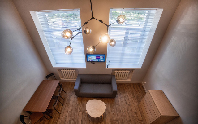 Sovremennaya studiya v tsentre goroda Flat