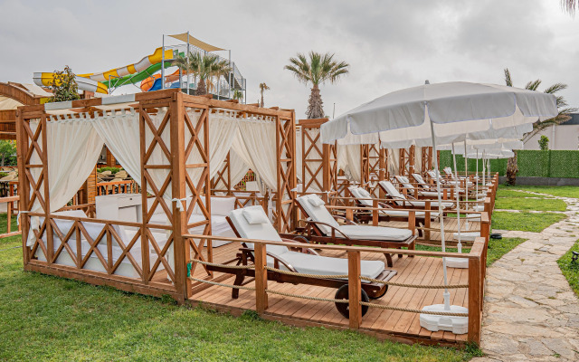 Aydinbey Famous Resort - Ultra All Inclusive