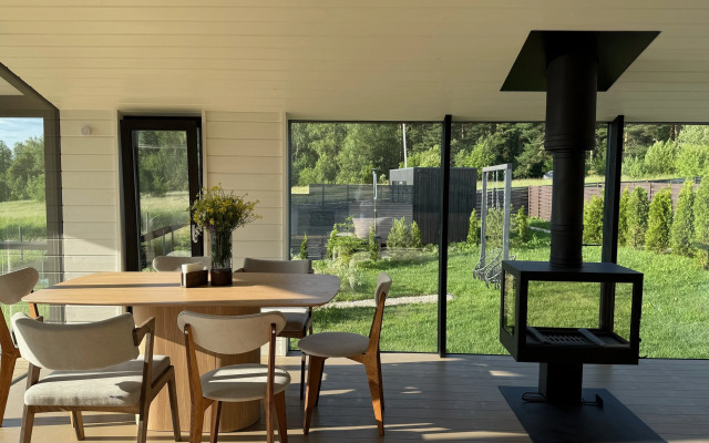 Частный Дом с шикарным видом на закаты с панорамной сауной и купелью