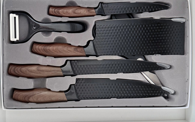 V Roskoshnom Zhk chernoye More Flat