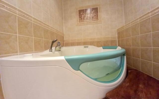 Yacht Club Fregat Hotel