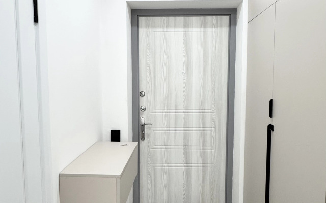 Na Sofyi Perovskoy 22 Flat