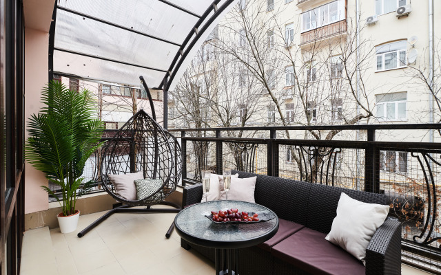 Квартира GM Apartments в Элитном доме на Арбате