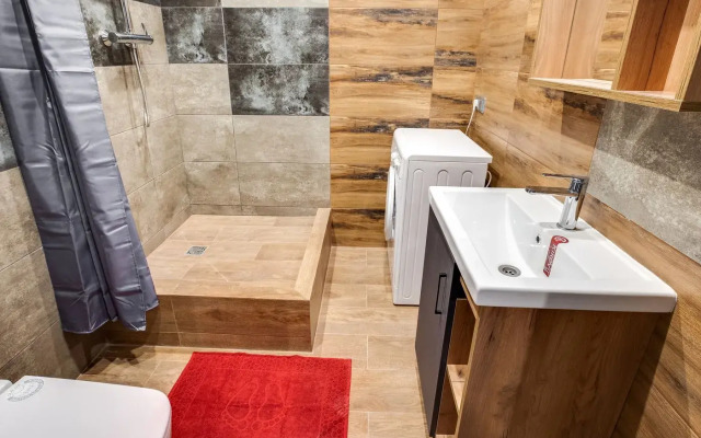 Na Ul Aviatorov 1 Flat