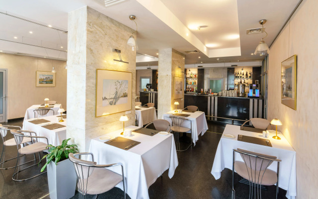 Hotel Pushkin