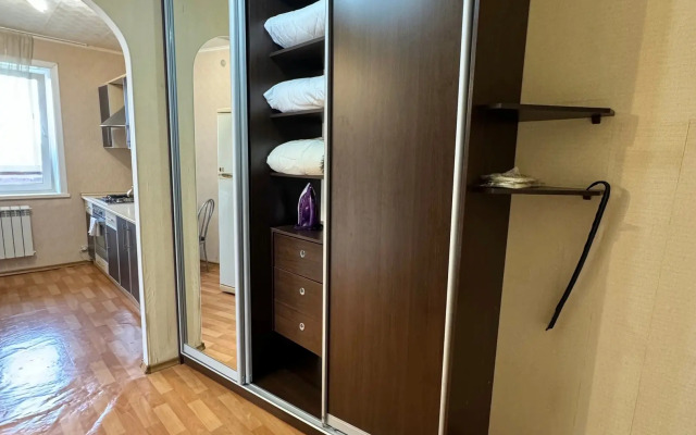 Polulyuks Na 8 Etazhe Flat