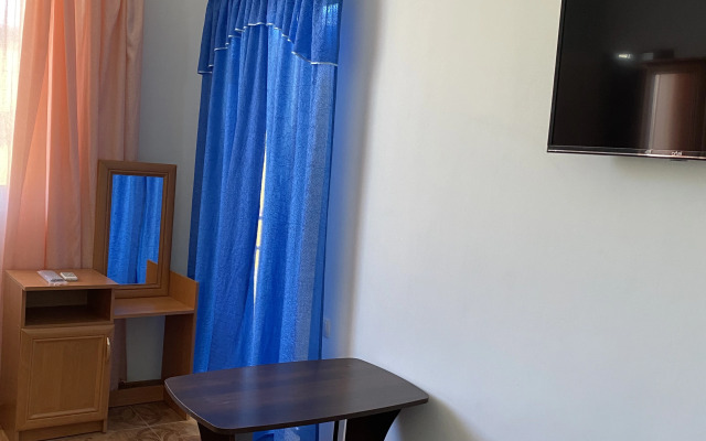 Adile Guest House