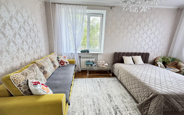 Tsentr 2k Stalinka Apartment