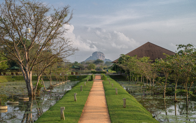 Water Garden Sigiriya Hotel