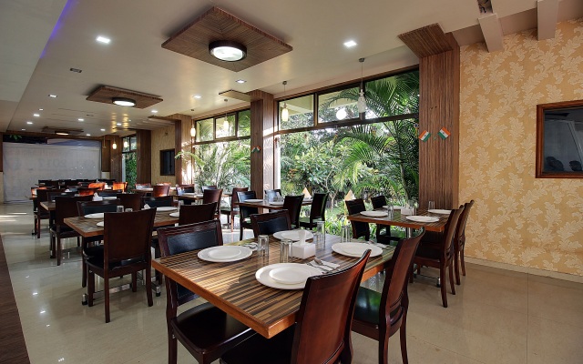 Valley Nest Hotel