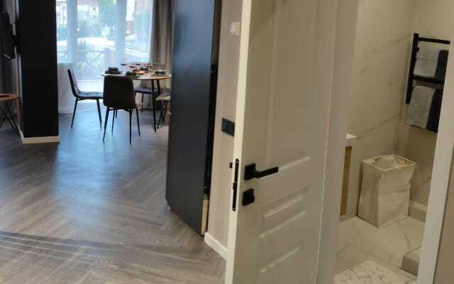 Na Staroshosseynoy 5 K7 Apartments