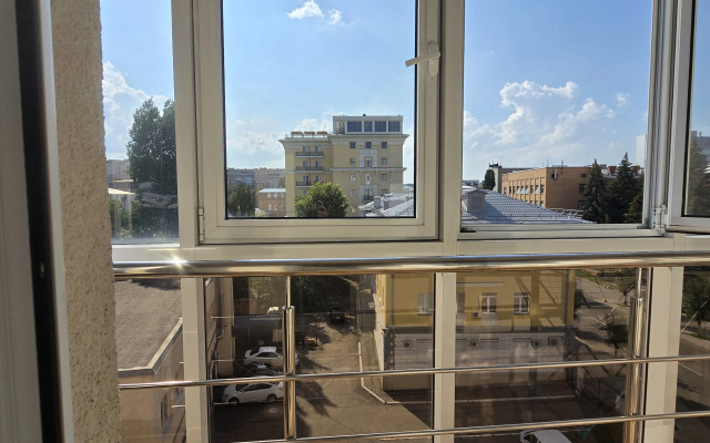 Апартаменты у набережной Суры на М. Горького 18