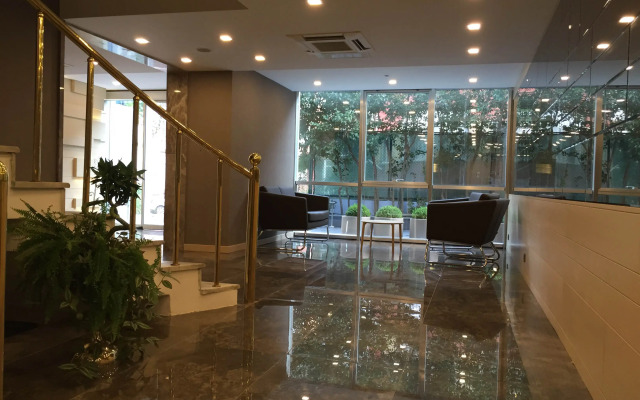 Molton Monapart Mecidiyekoy Hotel