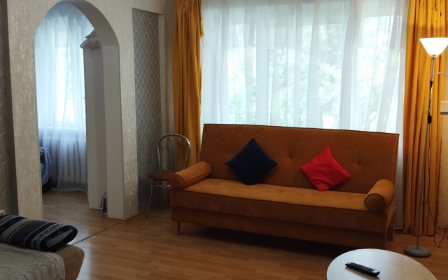 Flat 8mi Mestnaya v Tsentre Flat