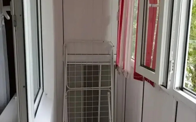 Oranzhevy Mir Flat
