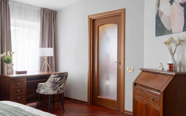 Квартира GM Apartments Шикарная двухуровневая у Арбата