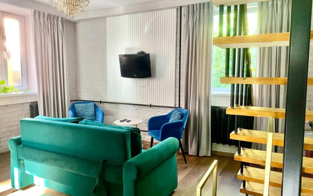 Paradeaparts na Pervomayskoy 13A 1 Apartments