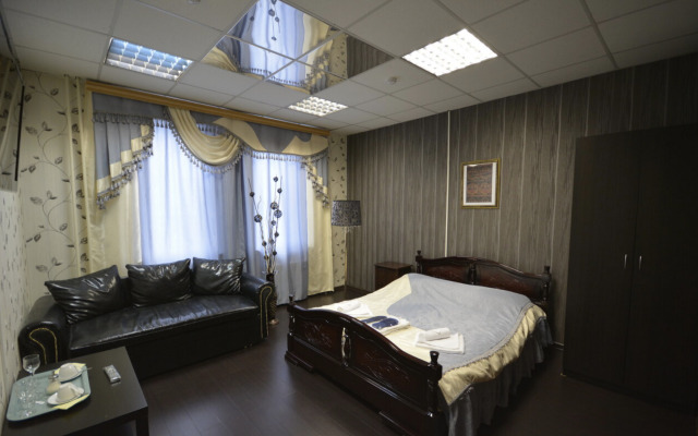 Marshal Hotel