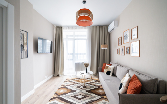 Dizaynerskaya Yevrodvushka Natali Apart Na Metro Prokshino Flat