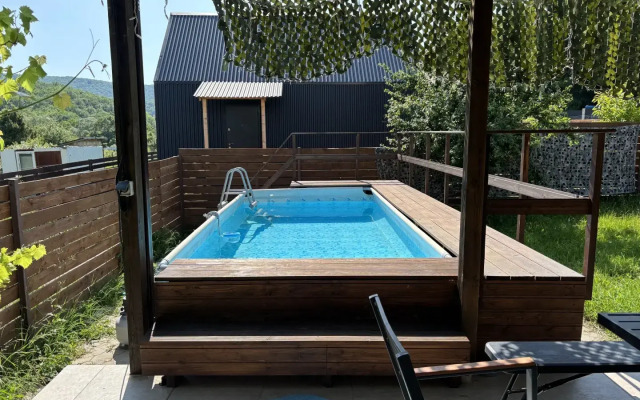 Частный дом Дача Семейная с Бассейном