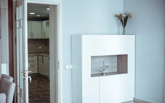 F1 View in Boulevard 1 Apartments