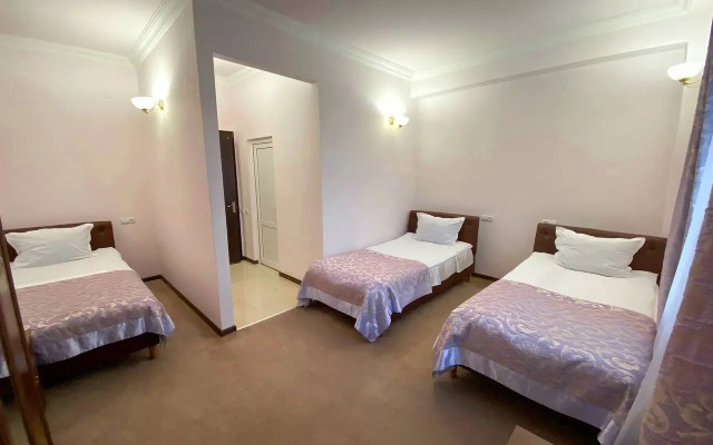 Mina Hotel