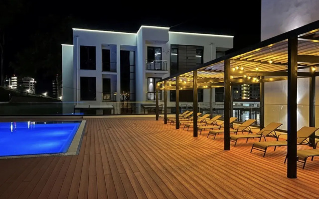 Casablanka Hit s Zakrytoy Terrasoy Apartments