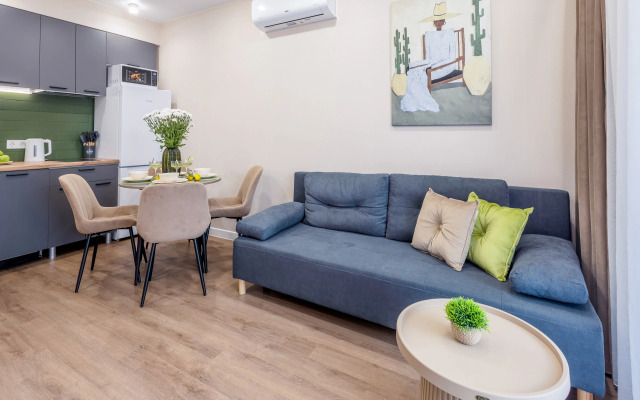 Квартира С бассейном на территории МореСолнцеАпарт