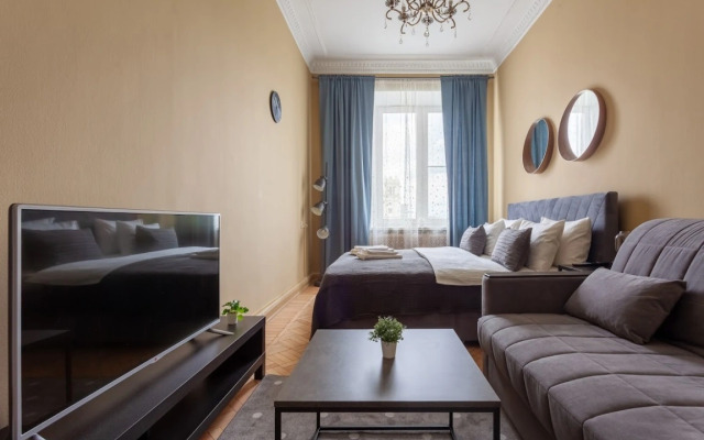 Apartments Standartnye S Dvumya Spalnyami I Balkonom