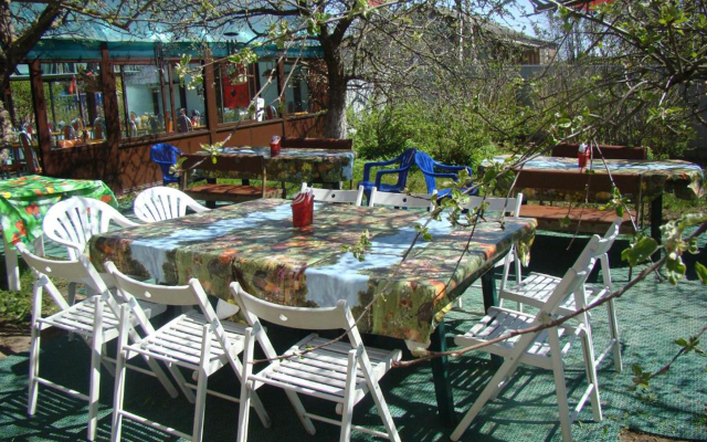 KartoshKino Guest House