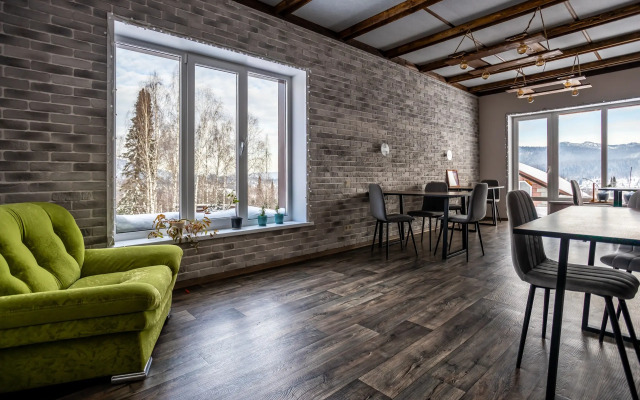 Ryzhiy poni Guest House