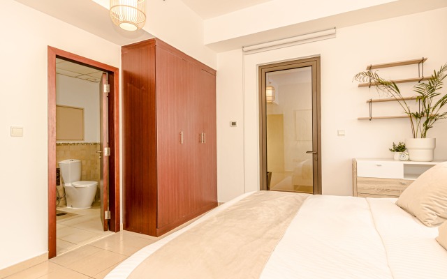 Gma Rimal 4br Sea View Apartments