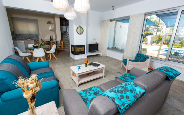 Med Coast Deluxe Villa