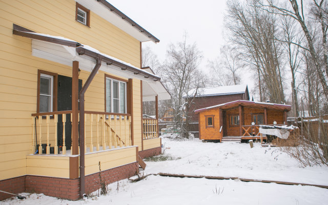 Dom V Chehove Guest House