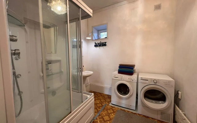 V Derevne Zatishe Private House